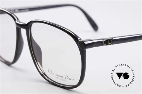 who makes Christian Dior glasses